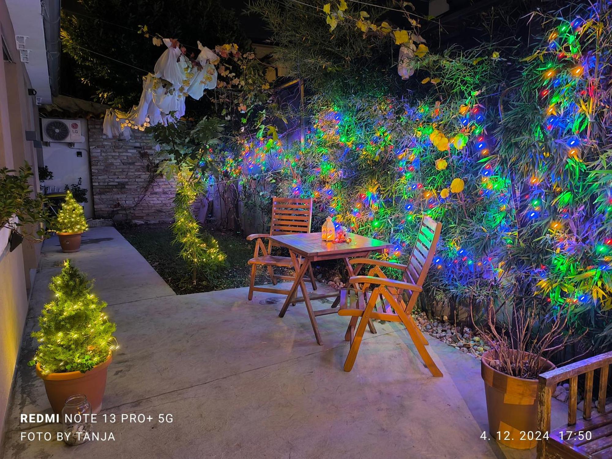 Apartma Rea Izola, Pergola & Terassa, Parking Esterno foto
