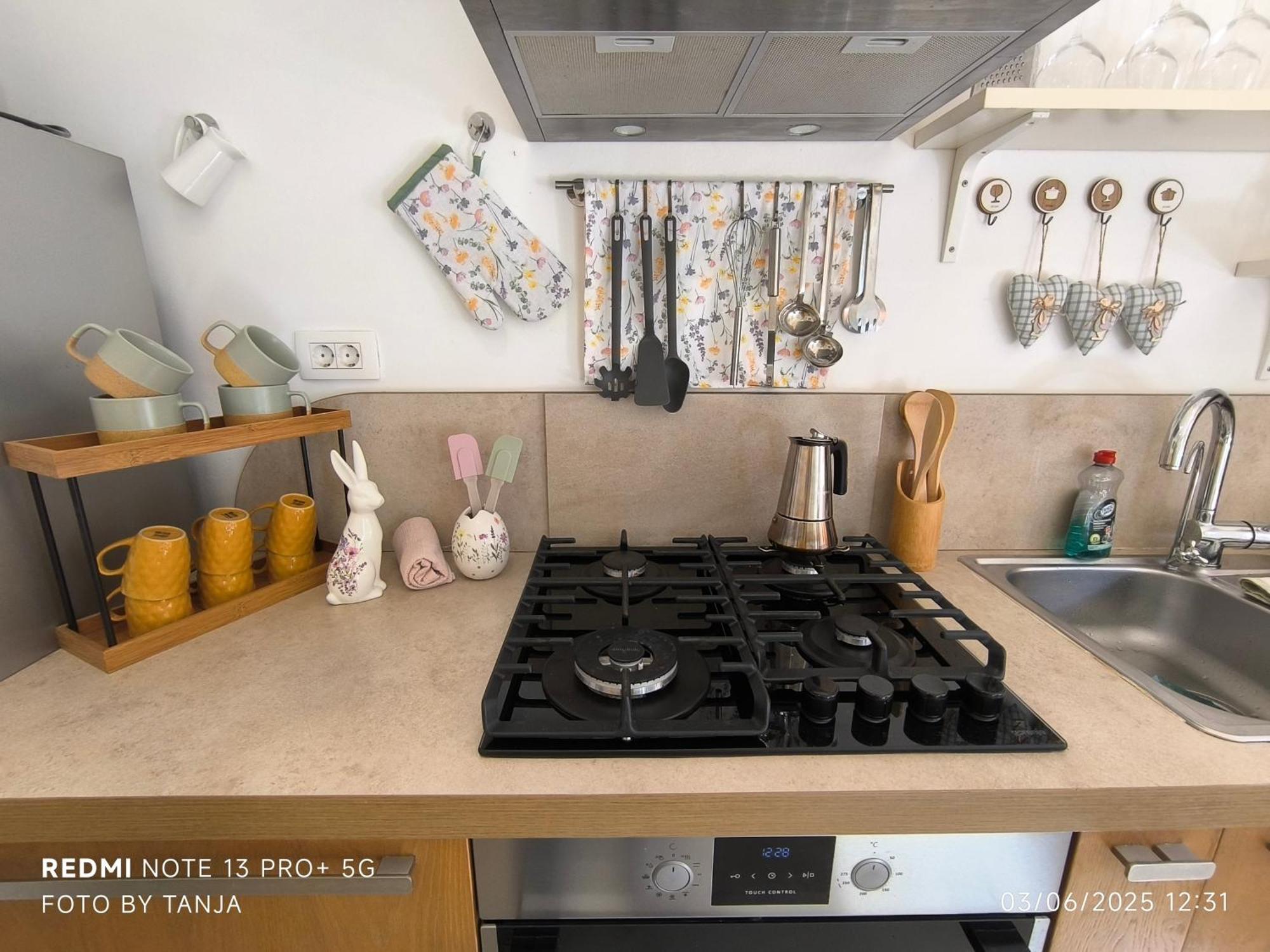 Apartma Rea Izola, Pergola & Terassa, Parking Esterno foto