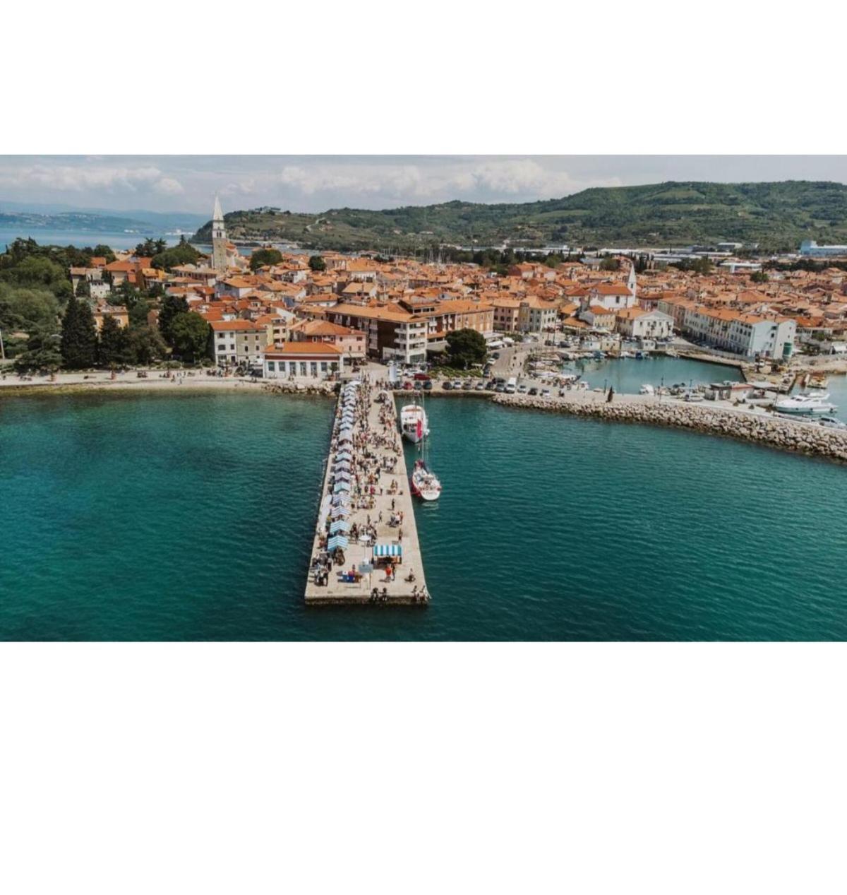 Apartma Rea Izola, Pergola & Terassa, Parking Esterno foto