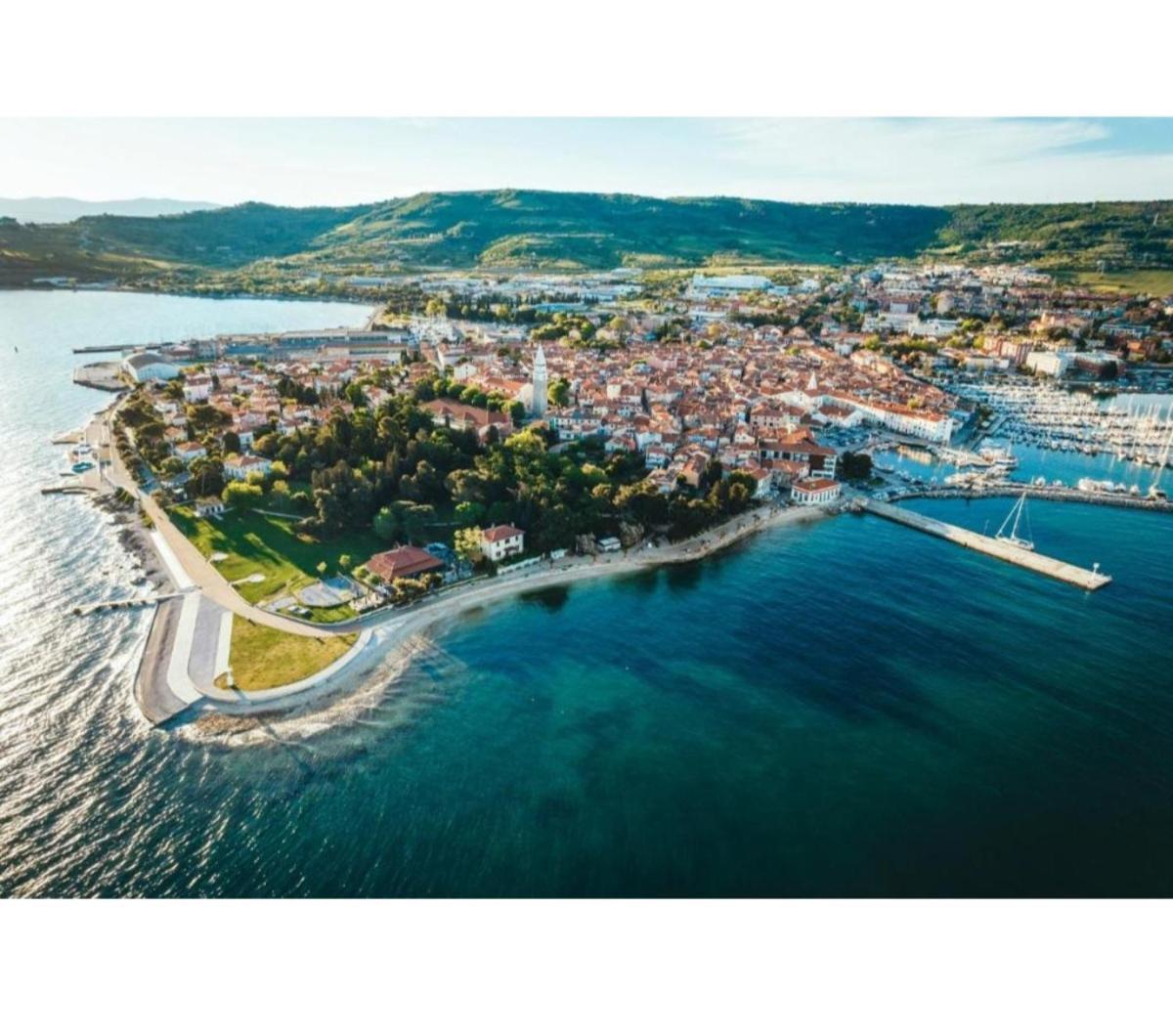 Apartma Rea Izola, Pergola & Terassa, Parking Esterno foto