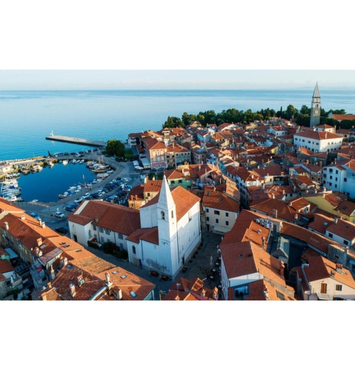 Apartma Rea Izola, Pergola & Terassa, Parking Esterno foto