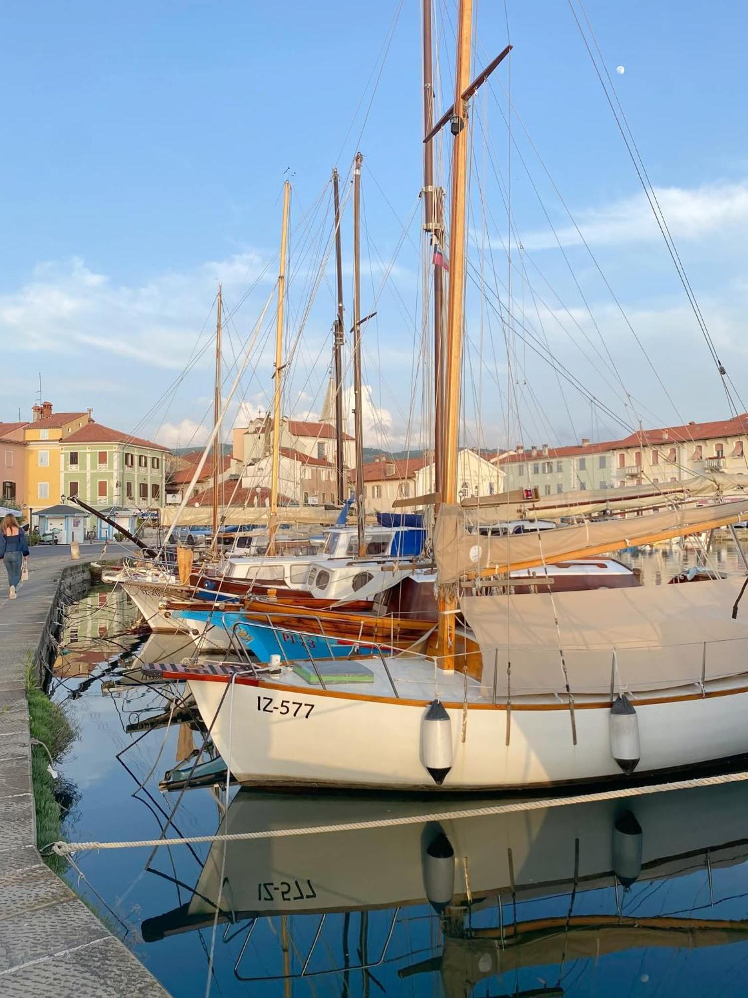 Apartma Rea Izola, Pergola & Terassa, Parking Esterno foto