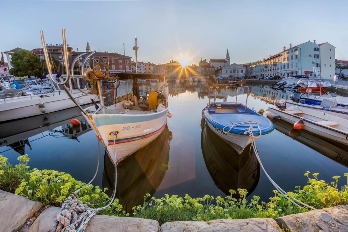 Apartma Rea Izola, Pergola & Terassa, Parking Esterno foto
