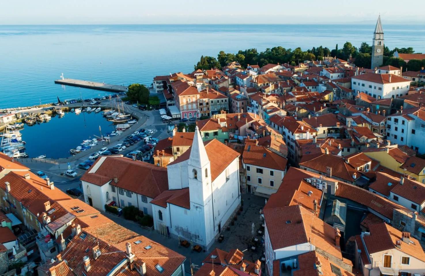 Apartma Rea Izola, Pergola & Terassa, Parking Esterno foto