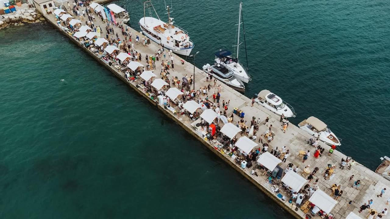 Apartma Rea Izola, Pergola & Terassa, Parking Esterno foto